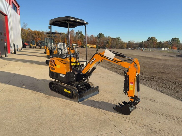 2025-miva-va15p-mini-excavator-image-2