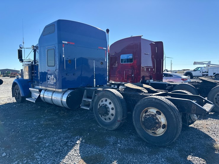 kenworth-w900-image-4