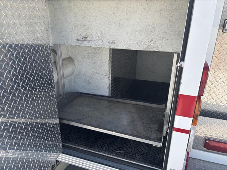 freightliner-fl80-image-18