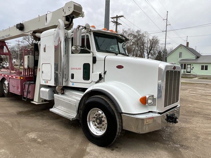 2015-peterbilt-365-image-11