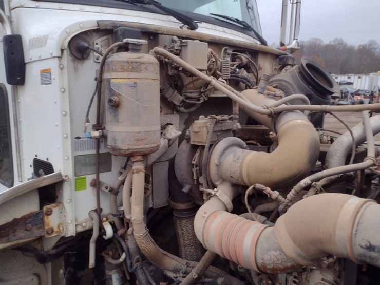 peterbilt-337-image-18