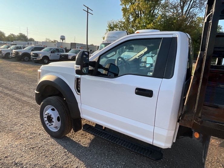 2019-ford-f550-image-17