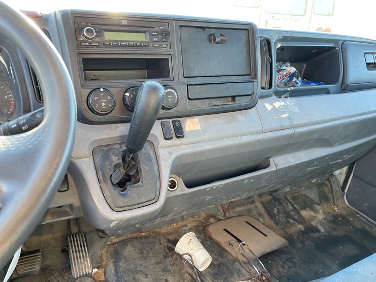 #1072-•-2012-mitsubishi-canter-fe160-cab-over-diesel-box-truck-(has-wi-title)-image-25