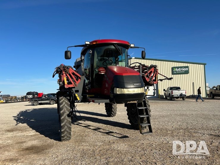 case-ih-patriot-4440-image-13
