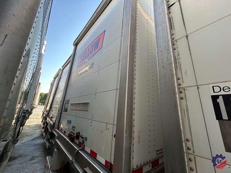 2017-stoughton-28-ft-image-7