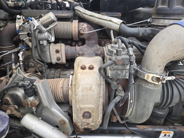 2013-kenworth-t660-image-35