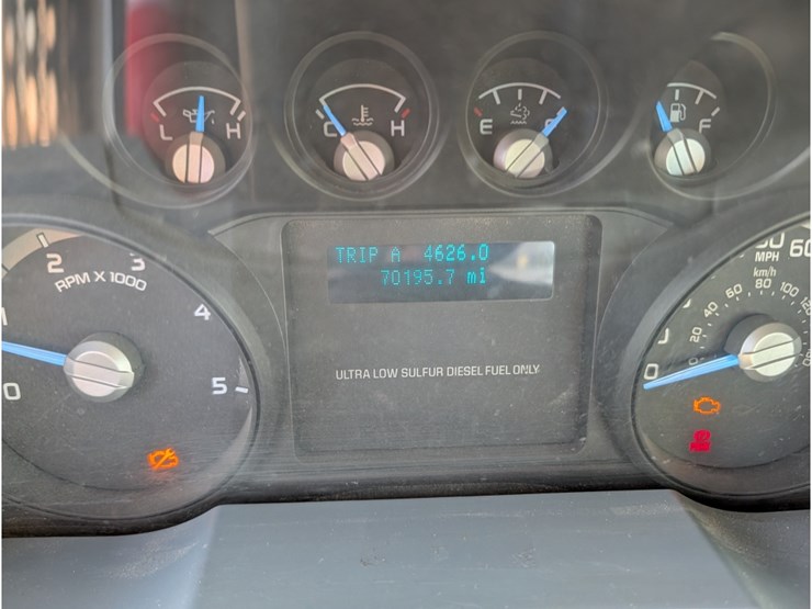 2015-ford-f750-image-28