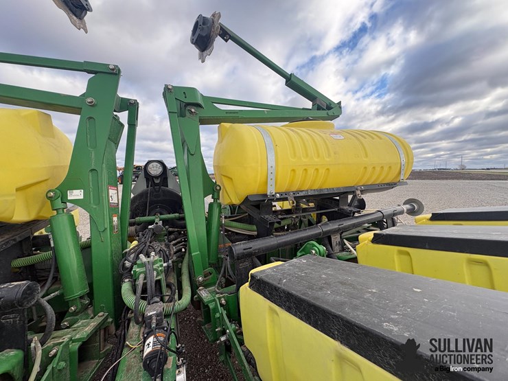 john-deere-1760-image-19