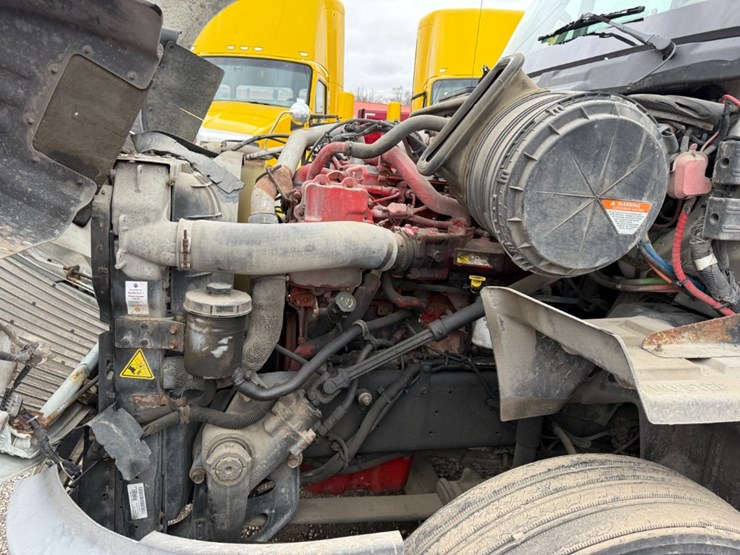 2014-international-prostar-image-16