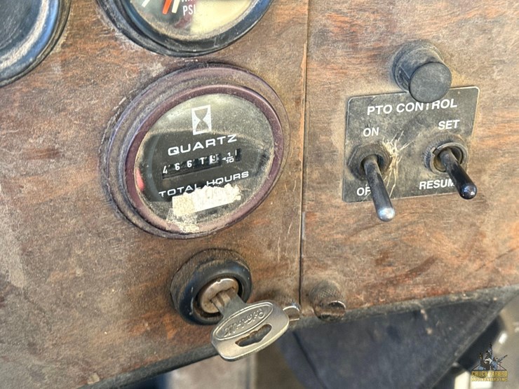 peterbilt-357-image-23