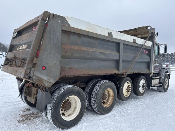 #1042-•-2000-volvo-quad-axle-dump-truck-image-15