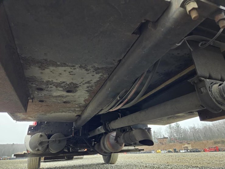 2013-international-durastar-4300-image-54