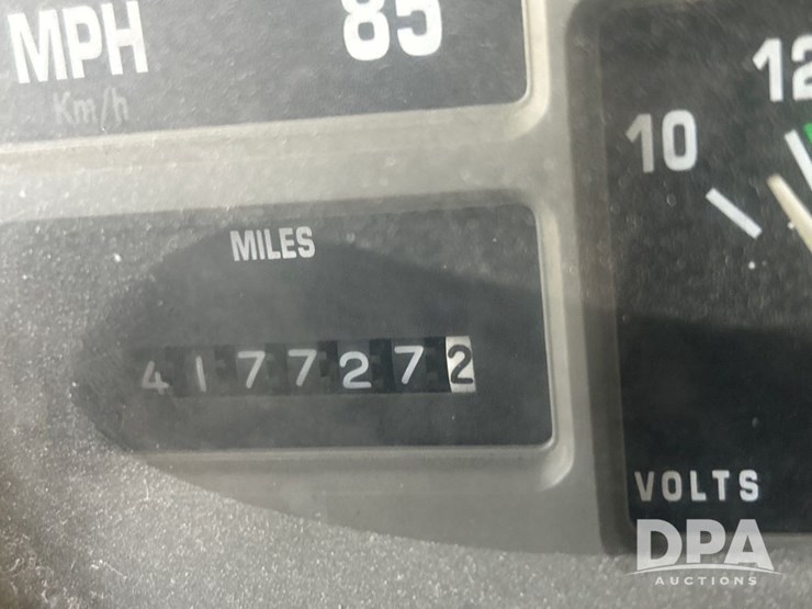 international-4700-image-43