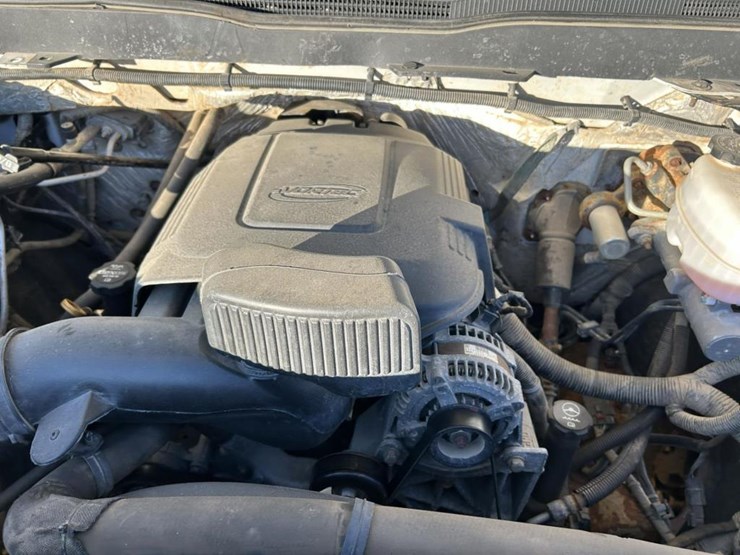 2015-chevrolet-silverado-2500hd-image-93