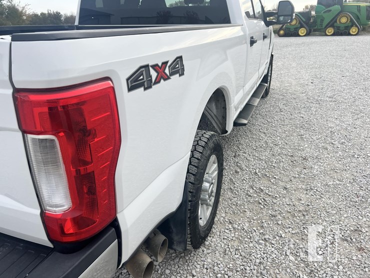 ford-f250-xlt-image-19