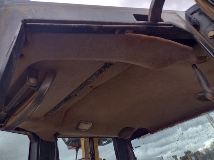 caterpillar-d6n-xl-image-13