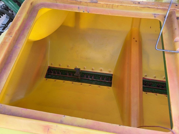 2011-john-deere-1990-image-51