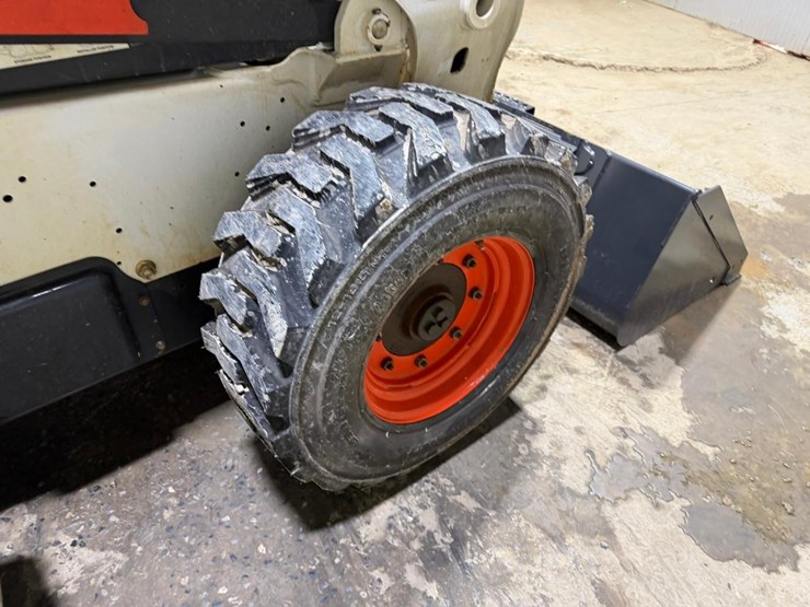 2022-bobcat-s740-image-16