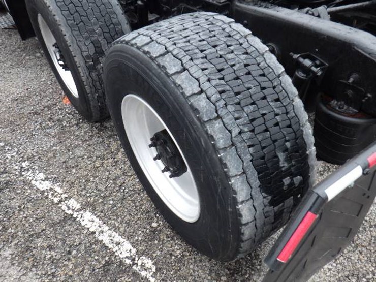 international-transtar-8600-image-12