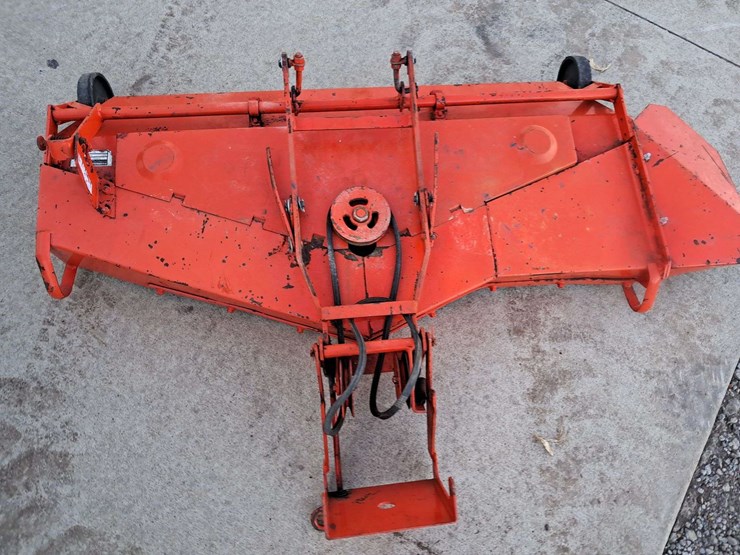 case-444-compact-tractor-image-16