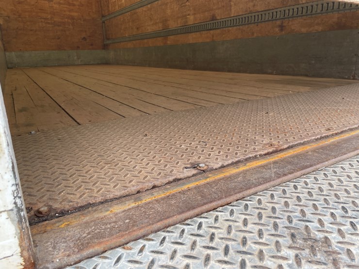 2015-kenworth-t270-image-24