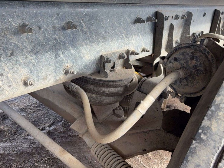 2017-kenworth-t880-image-16