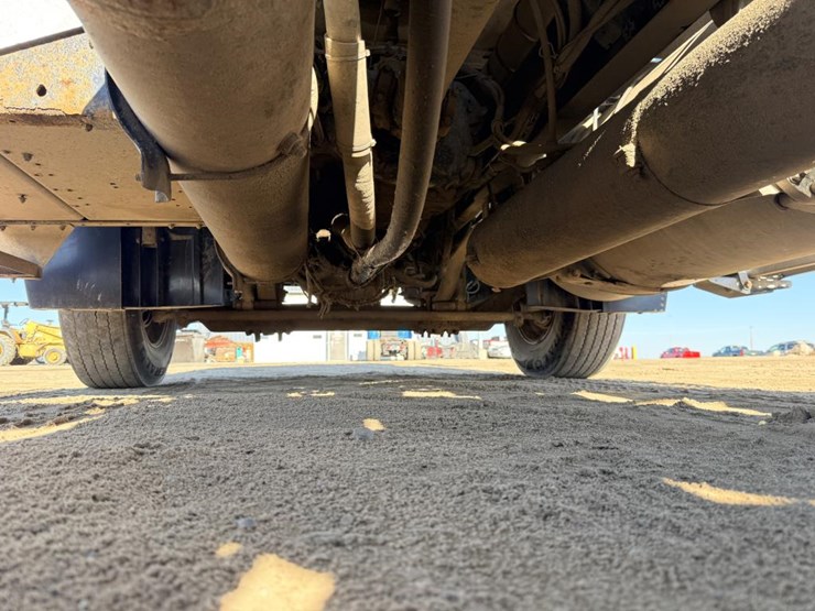 2007-freightliner-columbia-120-image-50