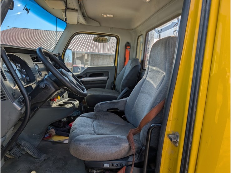 2020-kenworth-t880-image-21