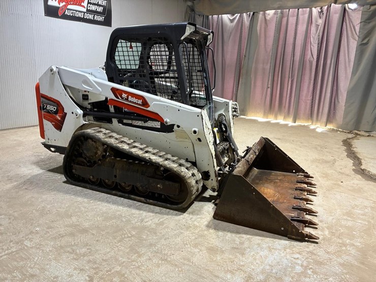 2022-bobcat-t550-image-6