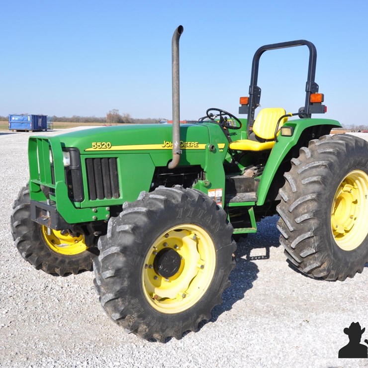 JOHN DEERE 5520