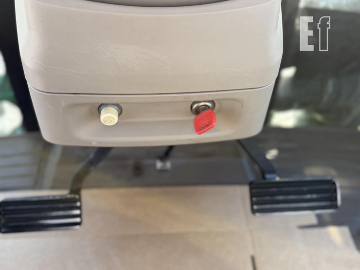 john-deere-9560rt-image-37