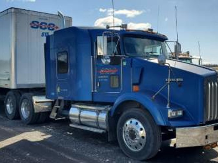 2007-kenworth-t800-image-1