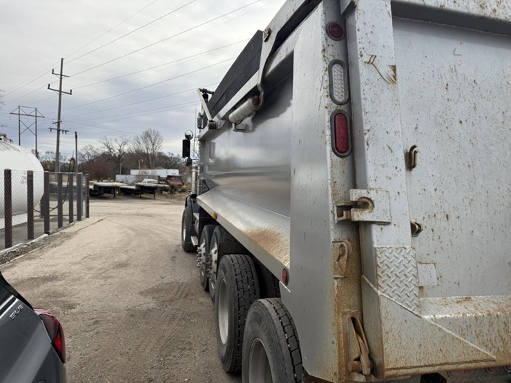 2014-kenworth-t800-image-20