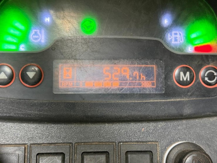 2022-case-cx37c-image-29