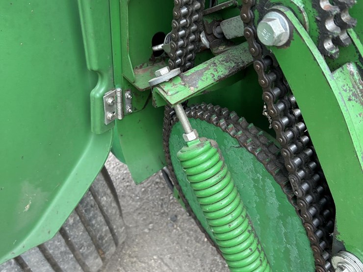 2018-john-deere-560m-image-20