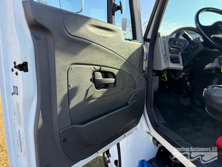 international-durastar-4300-image-7