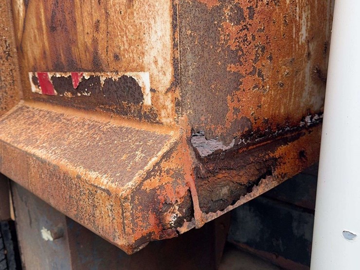 2001-international-4700-image-17