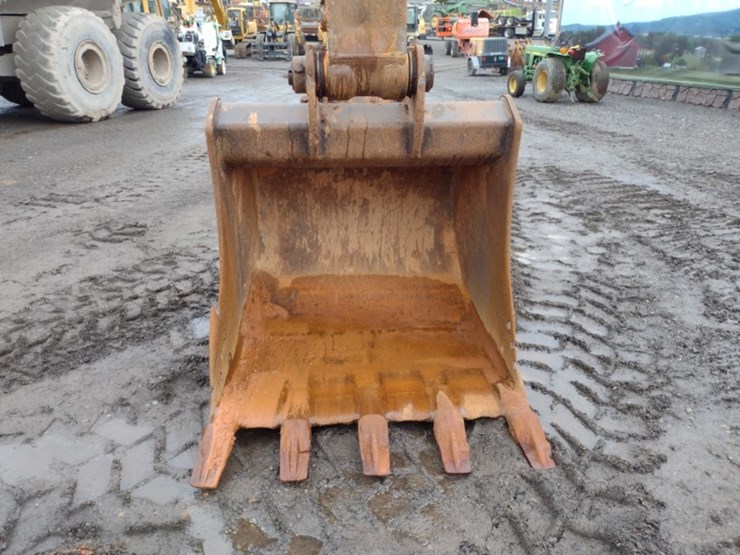 komatsu-pc240-lc-11-image-15