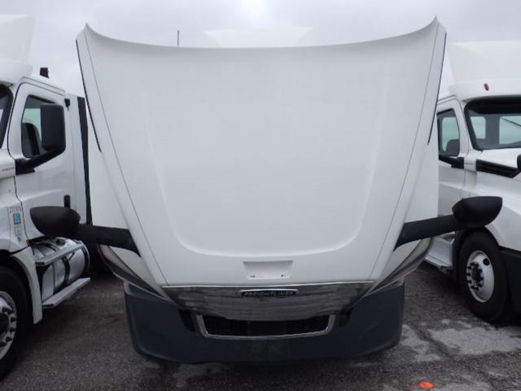 2018-freightliner-cascadia-126-image-22