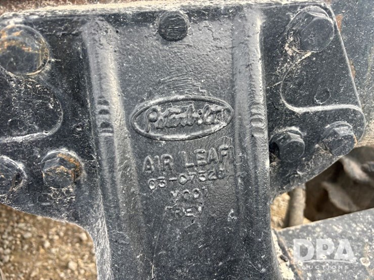 peterbilt-385-image-53