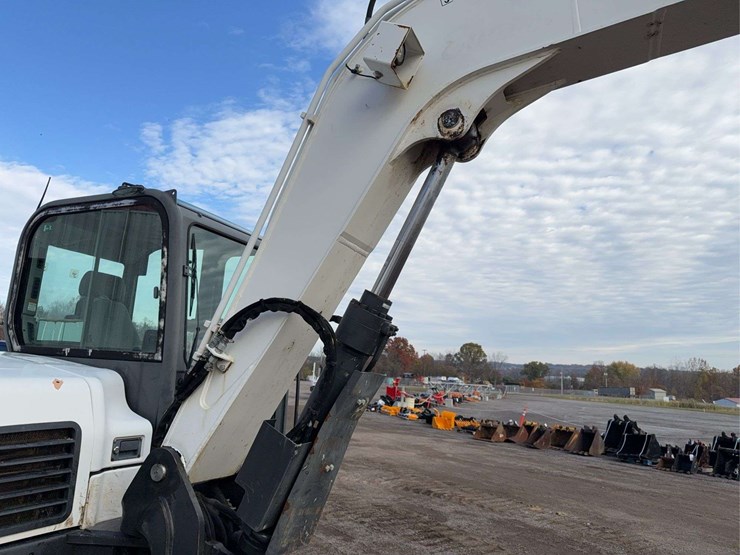 2016-bobcat-e85-image-37