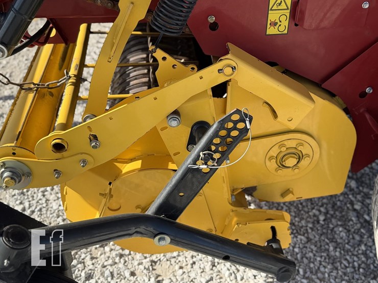 new-holland-roll-belt-560-image-20