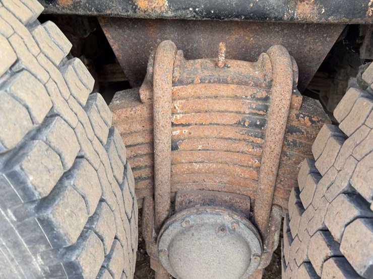 1999-mack-cl713-image-15