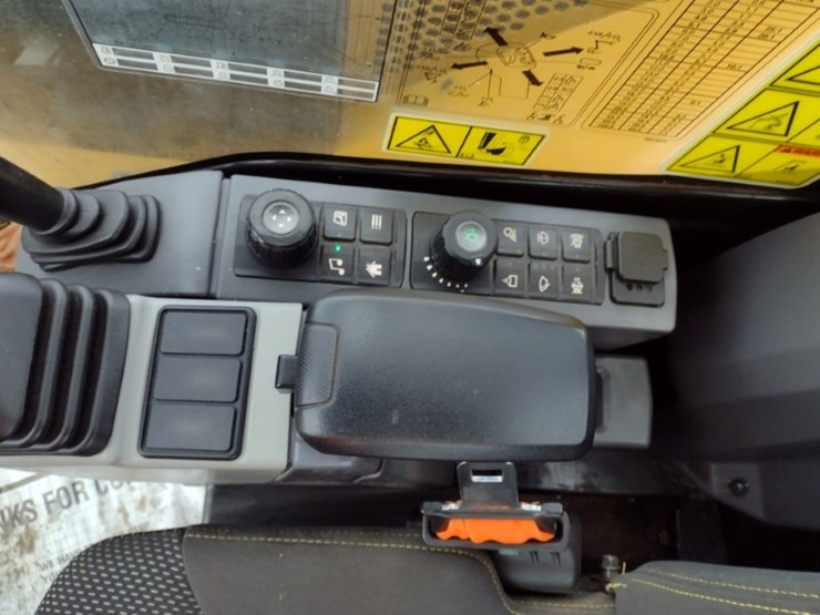 caterpillar-306-cr-image-10