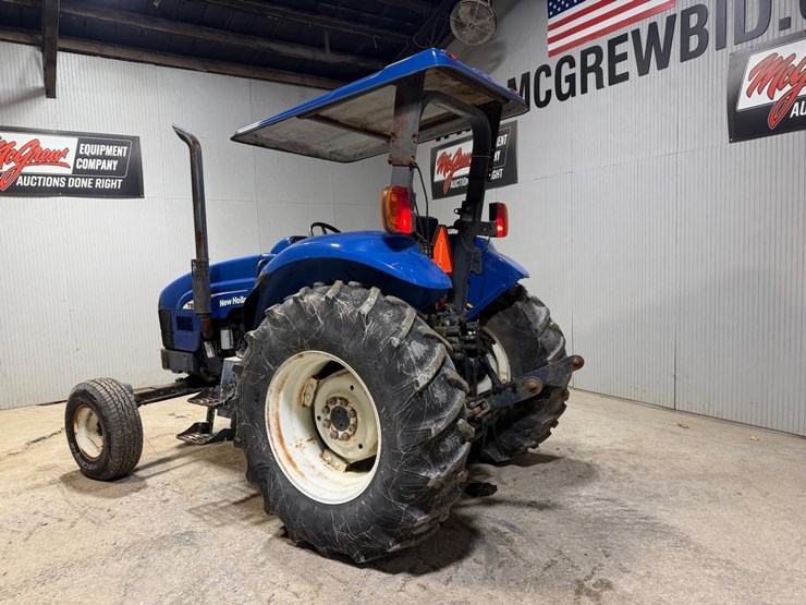 new-holland-tb110-image-3