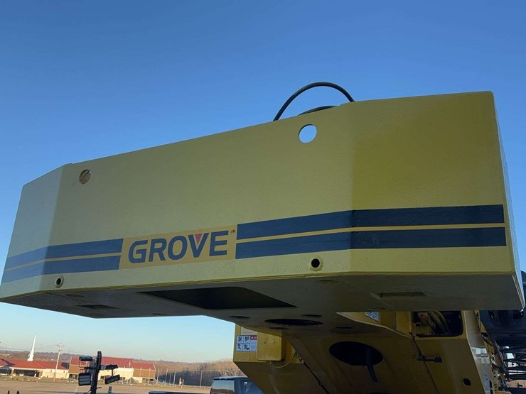 1993-grove-tms700b-image-20