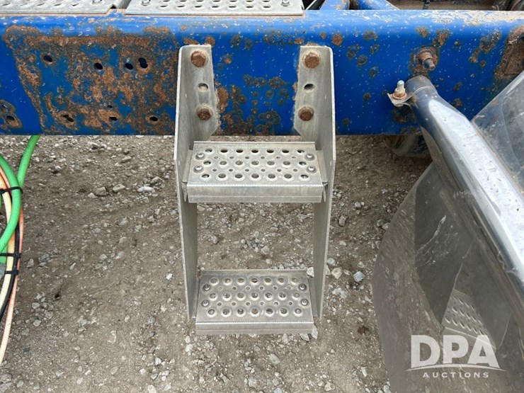 international-prostar-image-55