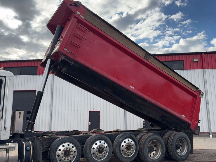 2016-kenworth-t880-image-58