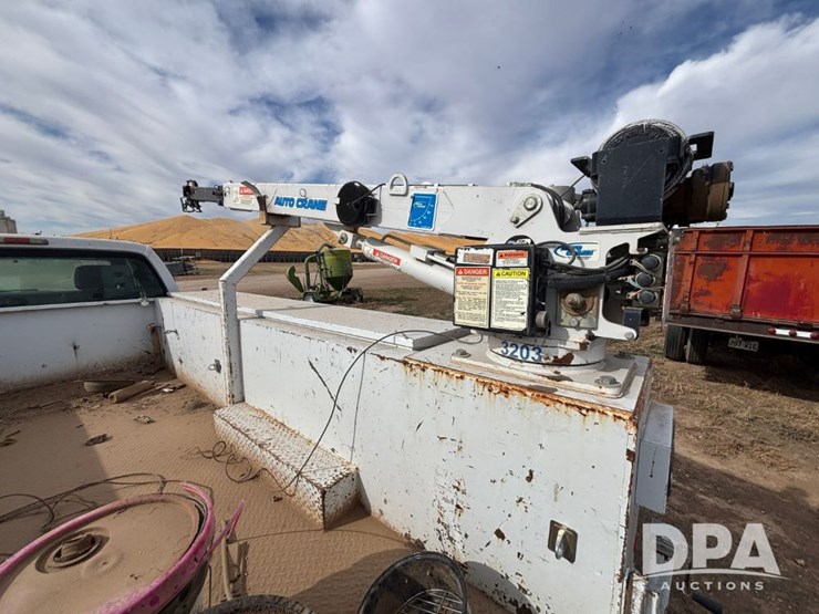 2011-ford-f550-image-30