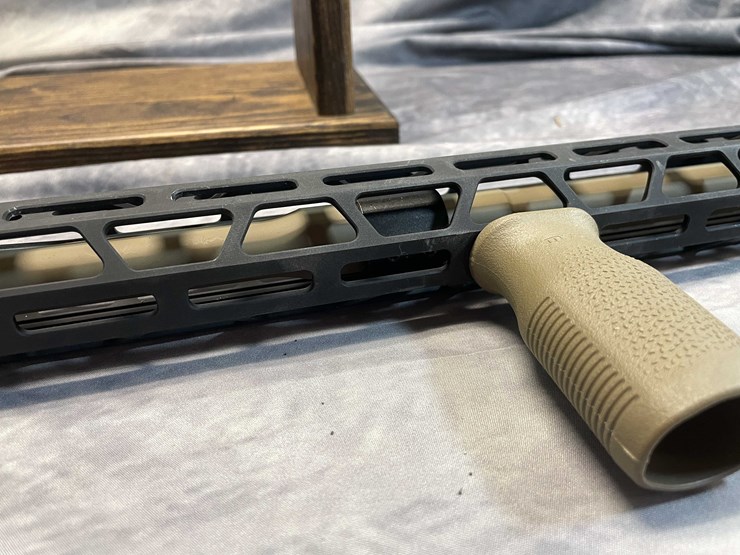 #2354-•-diamondback-db15-556nato-semi-auto-rifle,-sn:-db2652086-image-23